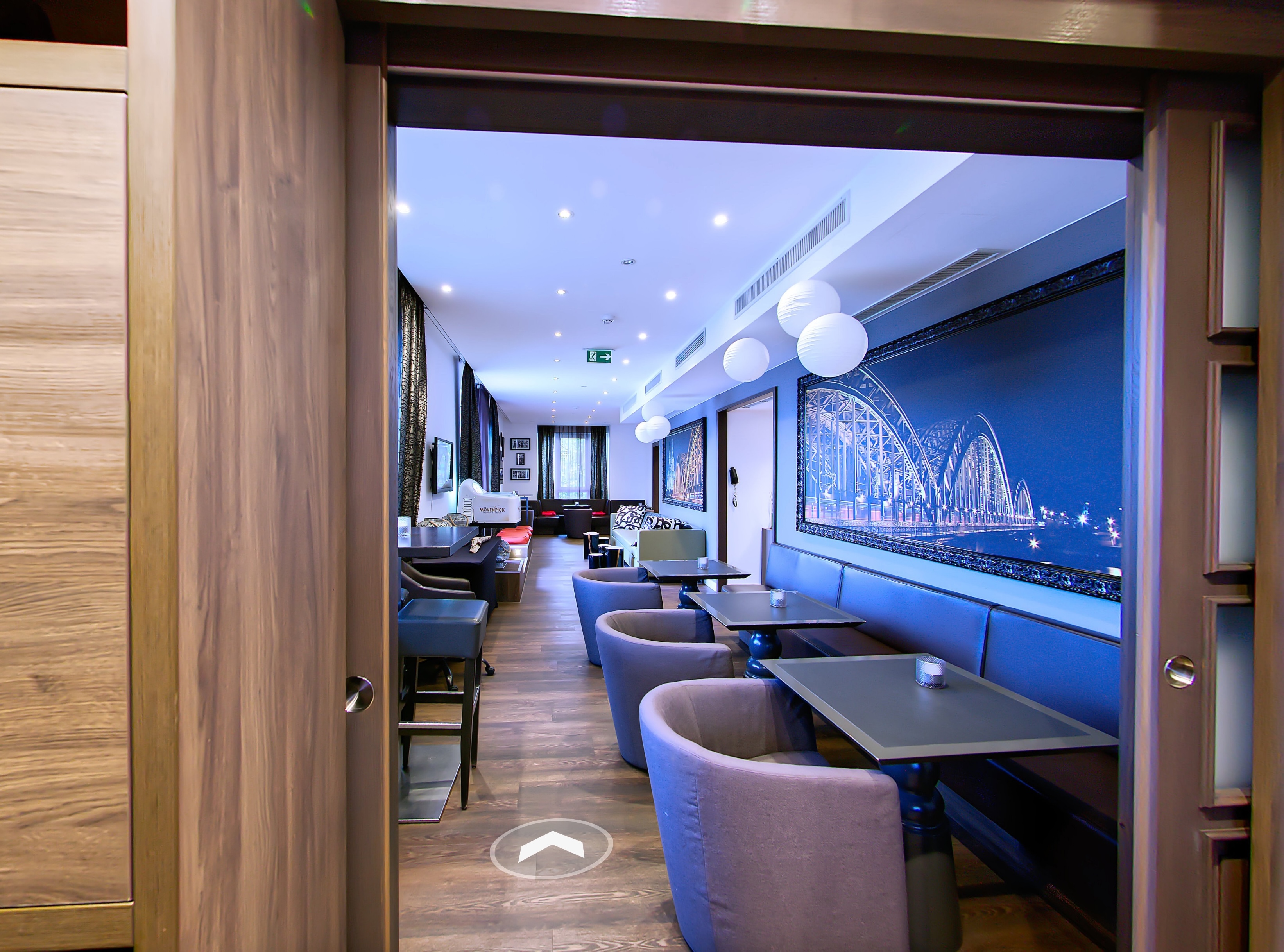 First Class Lounge